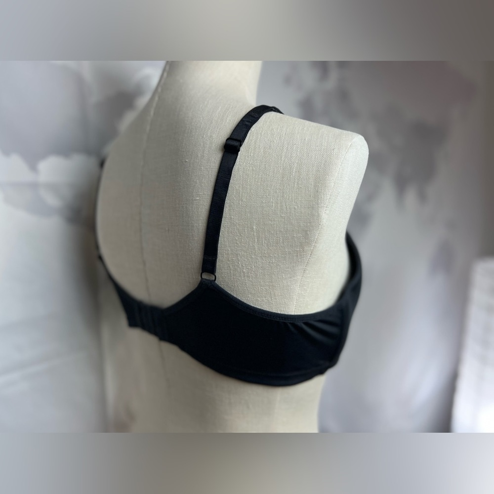Women’s Halston 38B Bra color Black NWOT - Picture 6 of 6